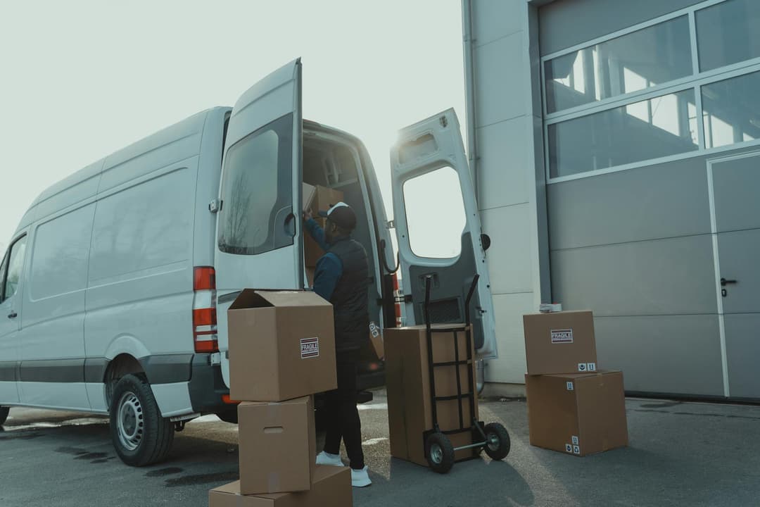 Signed delivery order being returned after a customer delivery